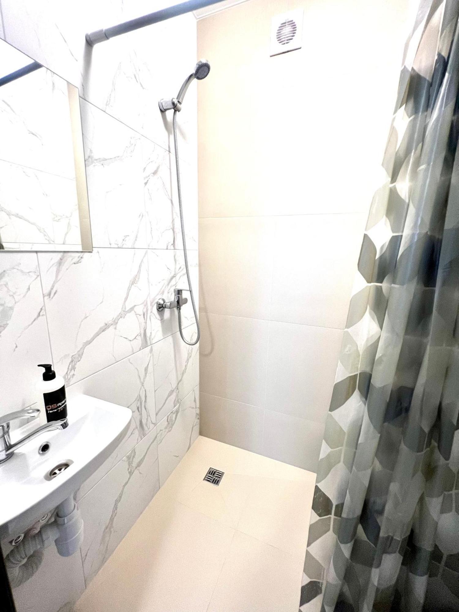 Osapart Hotel In A Complex Semycvit 4 ลวีฟ ภายนอก รูปภาพ